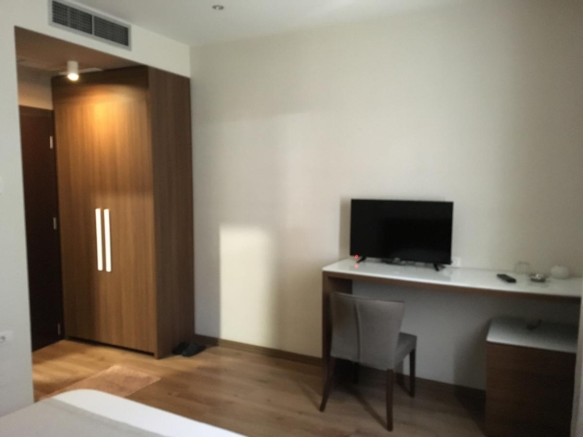Soleo Hotel Τίρανα Εξωτερικό φωτογραφία