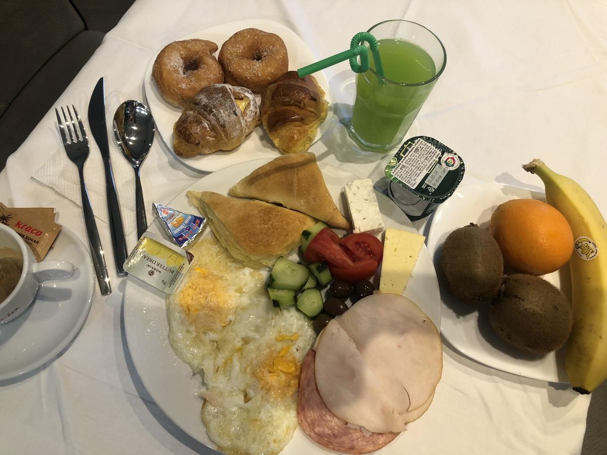 Soleo Hotel Τίρανα Εξωτερικό φωτογραφία